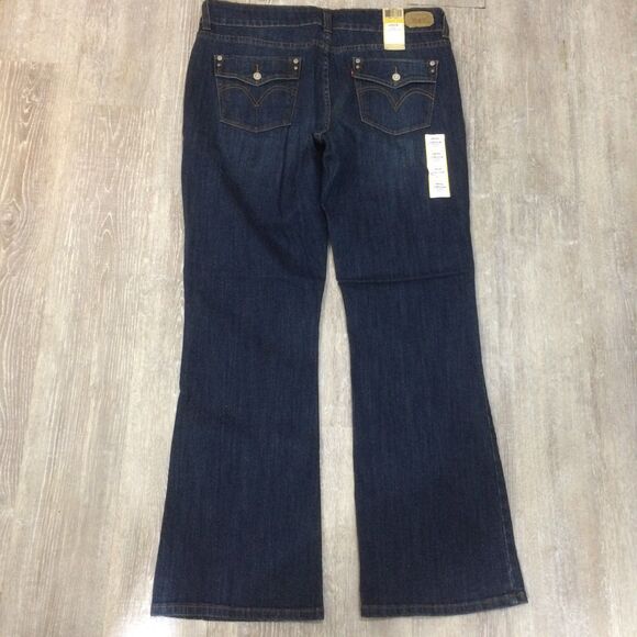 NEW Levi’s 526 Slender Boot Cut Jeans Dark Wash Size 14M Flap Pockets Womens - Picture 2 of 5